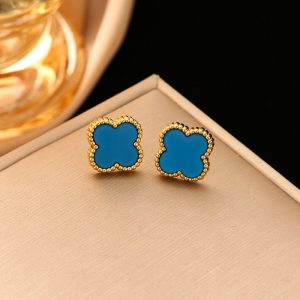 Light luxury titanium steel four leaf clover earrings